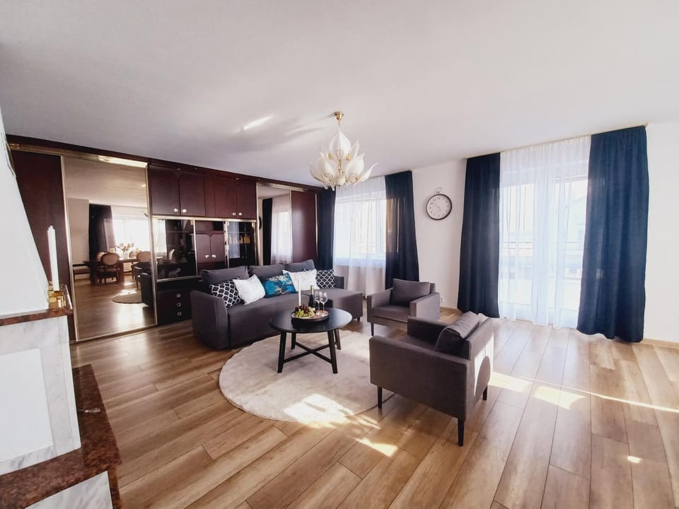 apartament 95 m2 - 300 metrów od morza, 50 metrów od jeziora Jamno Apartment in West Pomeranian Voivodeship, Poland
