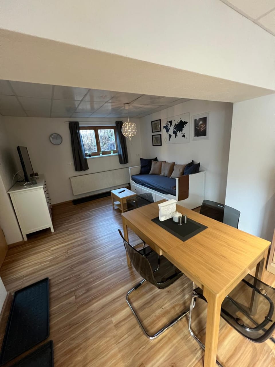 Living room, Dining area