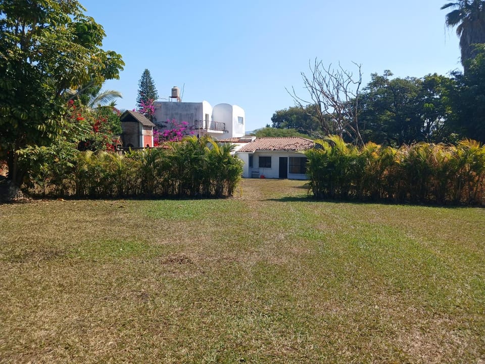 Casa con alberca y jardin en parres jiutepex House in Jiutepec