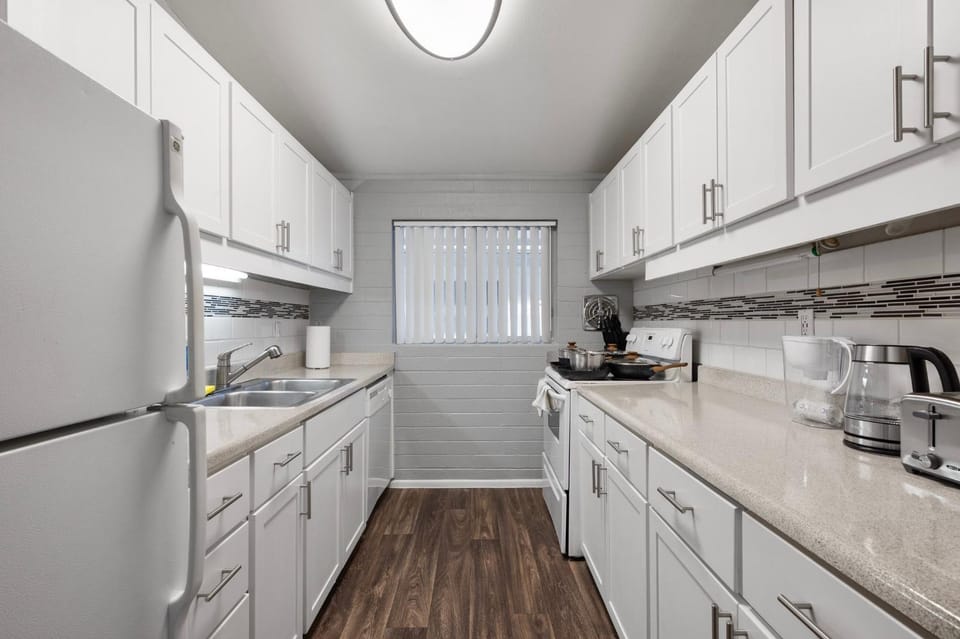 Stylish 2B2B with Free Parking Apartment in Scottsdale