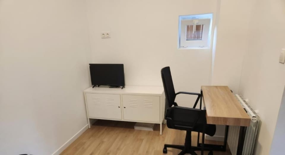 Appartement 2 pieces agréable lumineux et calme Apartment in Île-de-France
