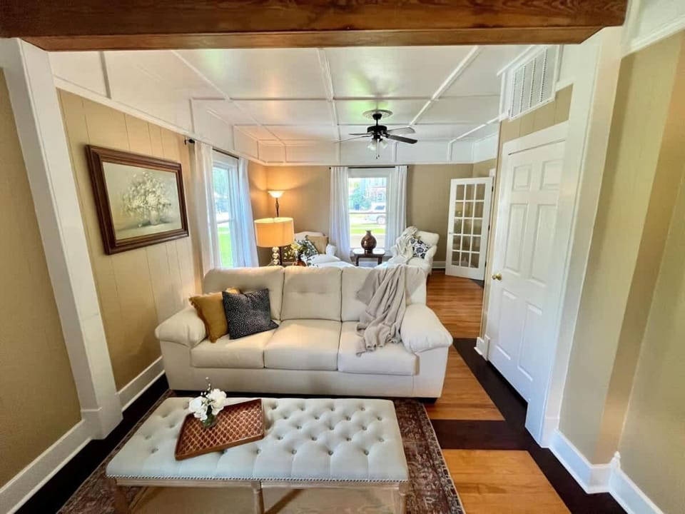 Beit Shalom- House of Peace Family House in Siloam Springs