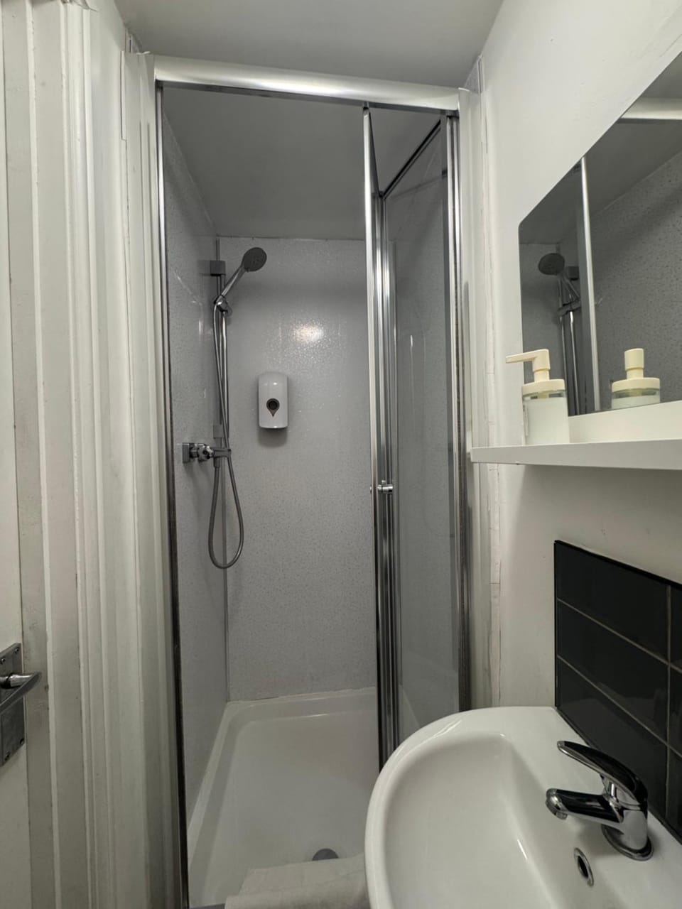 Comfortable Stay - Alfreton Bed and Breakfast in Nottingham