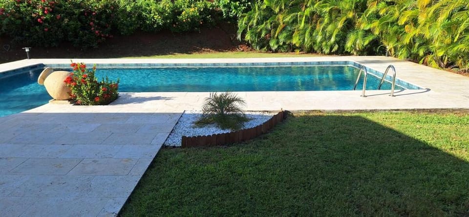Domaine Du Paradis- Villa IXORA Apartment in Martinique