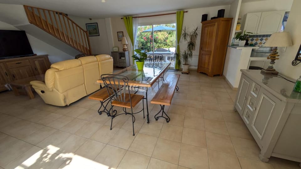 La Villa de la Mer pour 10 Villa in Gruissan