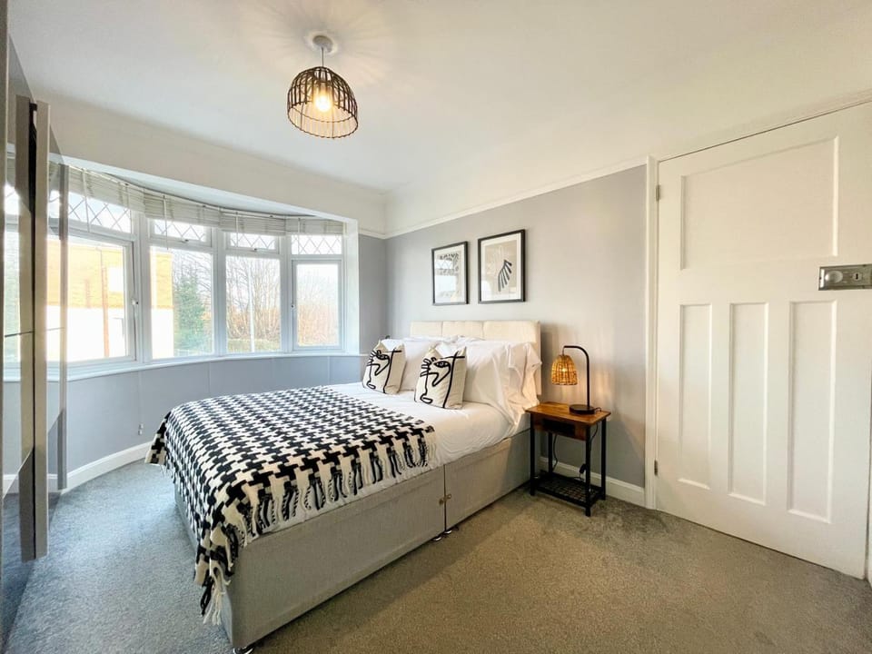 Bed, Bedroom, wardrobe