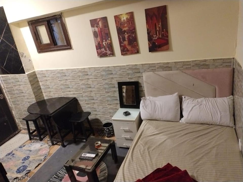 غرف نوم فى فندقية بها ما الزمالك Apartment in Cairo Governorate