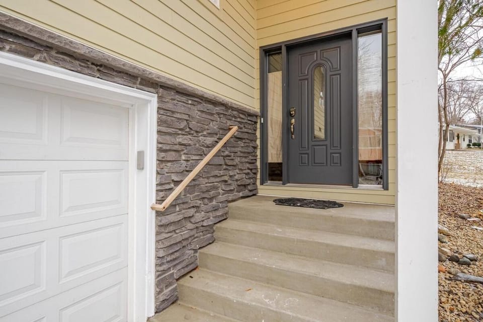 Facade/entrance, Day