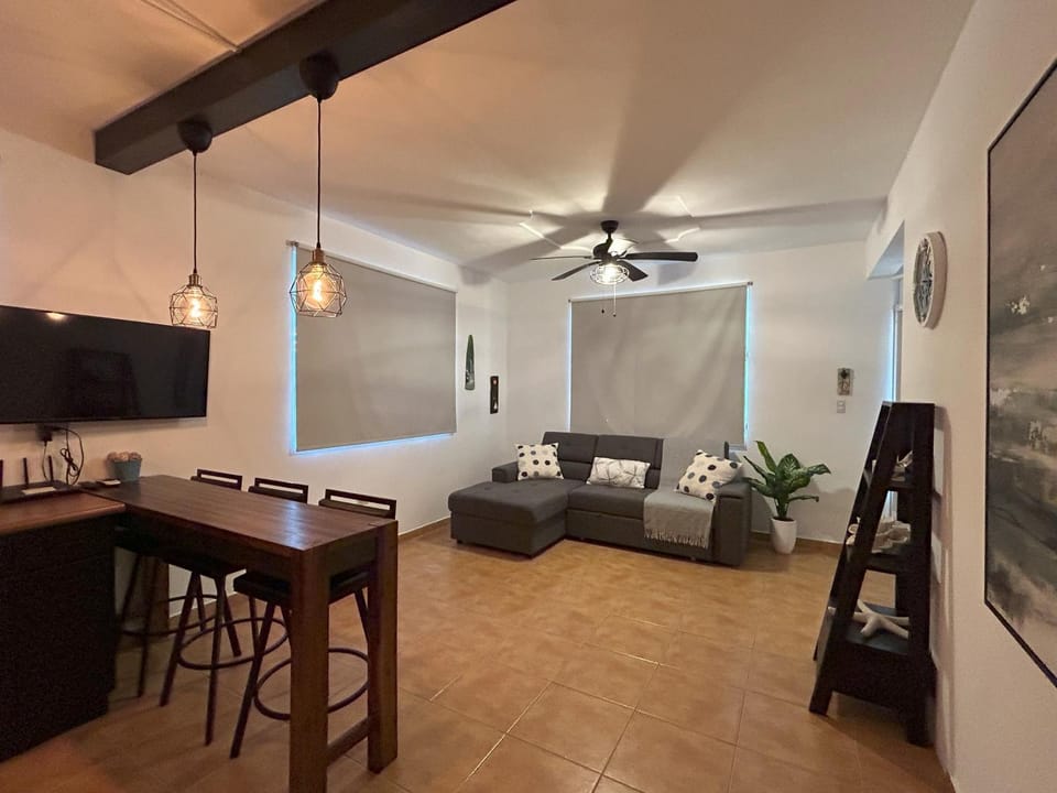Living room, Family