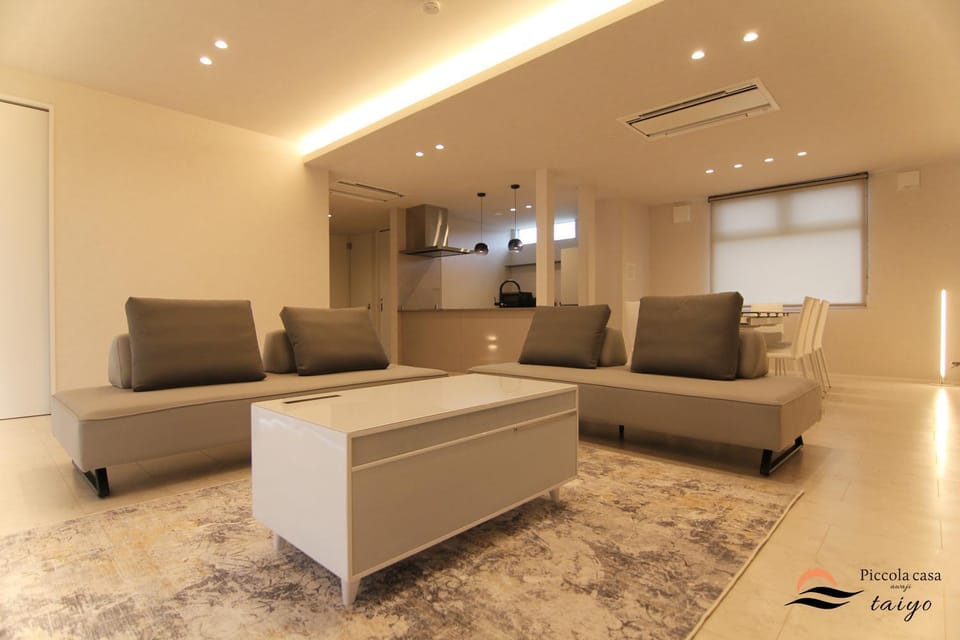 Living room, Dining area, kitchen