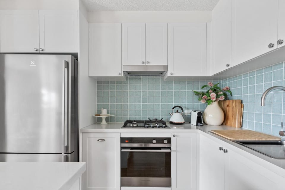 dishwasher, oven, stove, laundry, kitchen