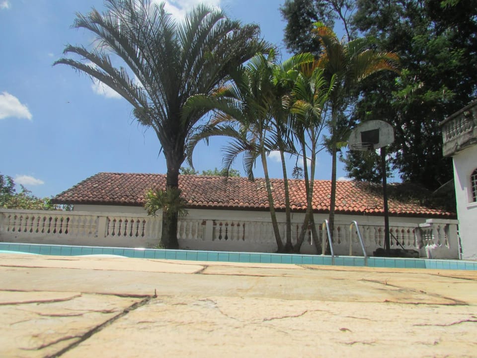 Property building, Day, Swimming pool