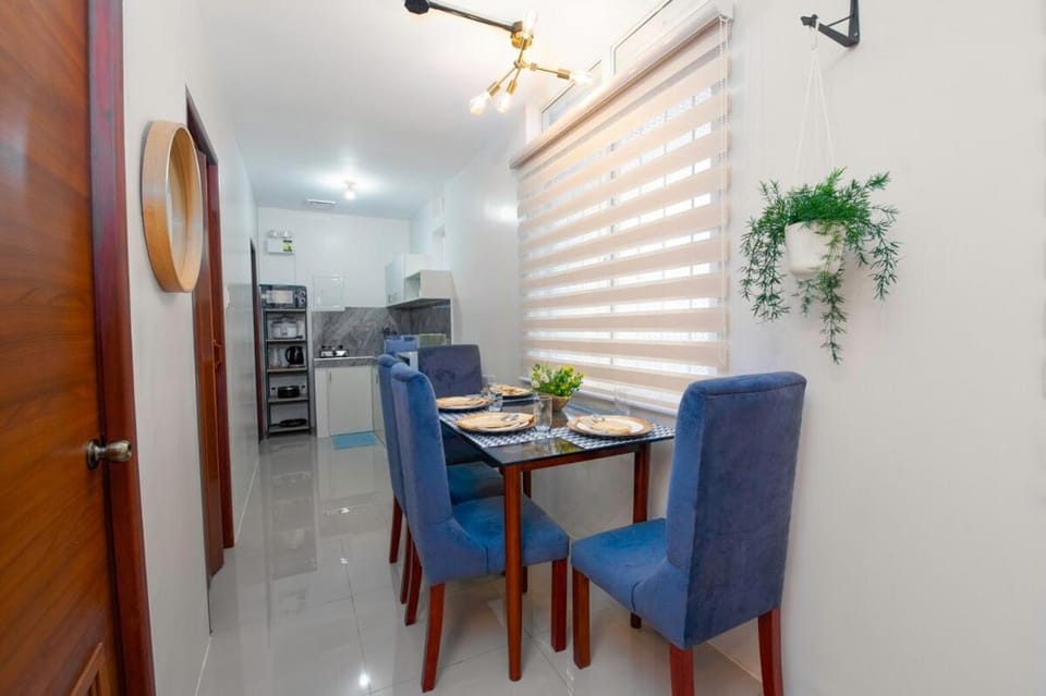 Stylish & Modern Stay in Batangas City - Unit 106 Apartment in Batangas