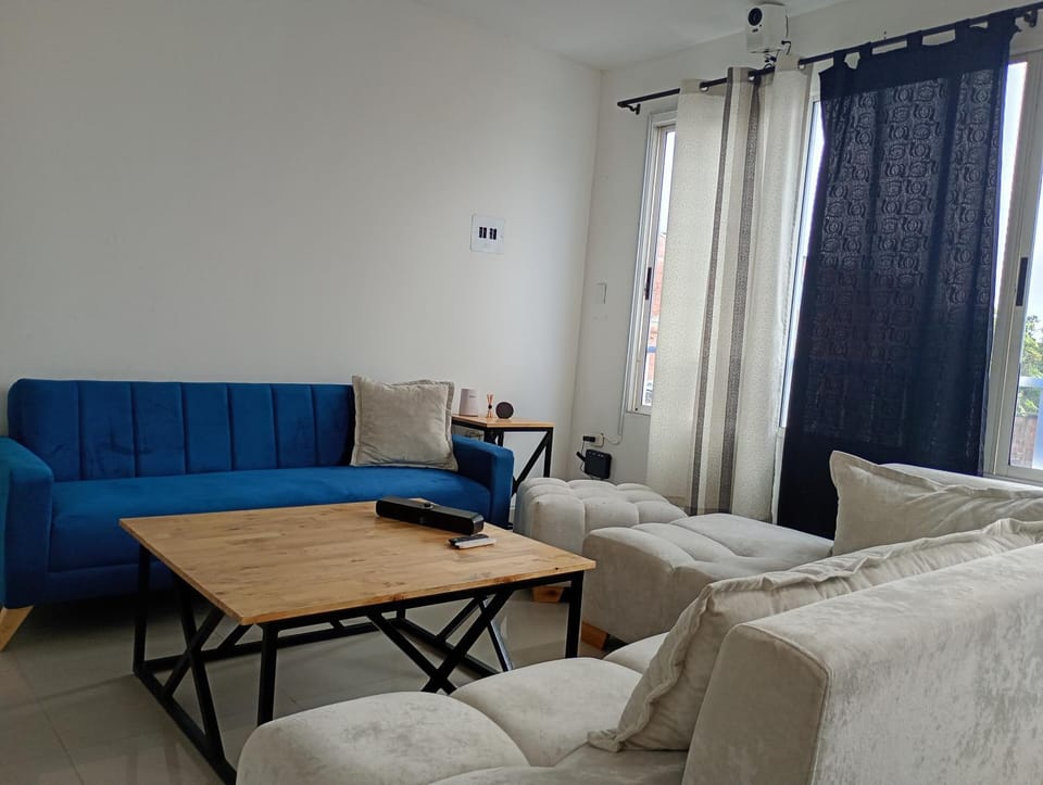 Habitacion confortable centrica en Yumbo cerca al aeropuerto y centro de eventos Vacation rental in Valle del Cauca