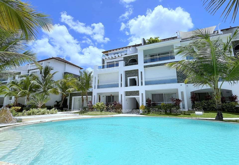 Property building, Day, Garden, View (from property/room), View (from property/room), Balcony/Terrace, Balcony/Terrace, Diving, Garden view, Pool view, Pool view, Swimming pool, sunbed