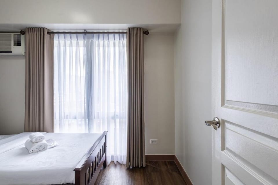 NEW 2BR Family Home with FREE Parking & Fiber Wi-Fi Apartment in Mandaluyong