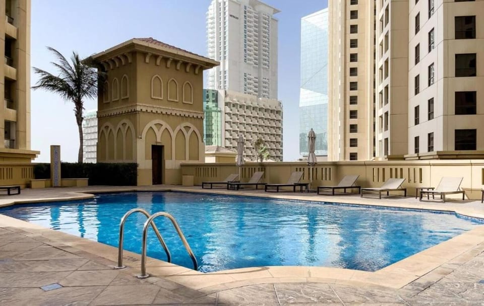 FIRST CLASS 2BR Breathtaking Beach Views Apartment in Dubai