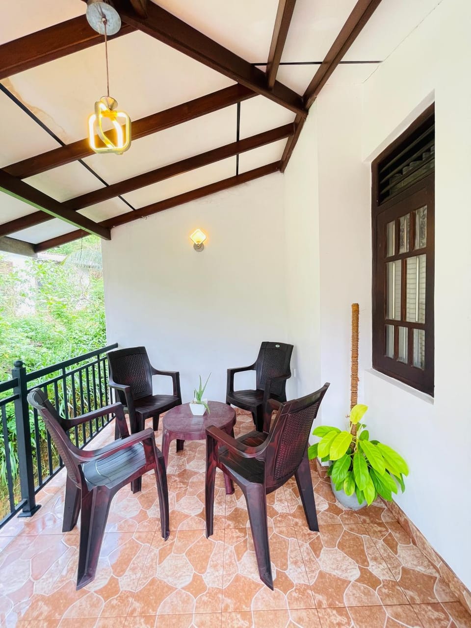 Day, View (from property/room), Balcony/Terrace, Seating area, Dining area, Garden view