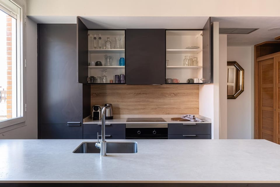 Kitchen or kitchenette
