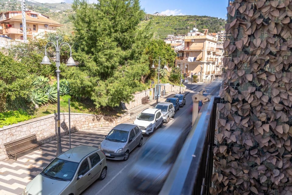 Property building, Neighbourhood, City view, Street view