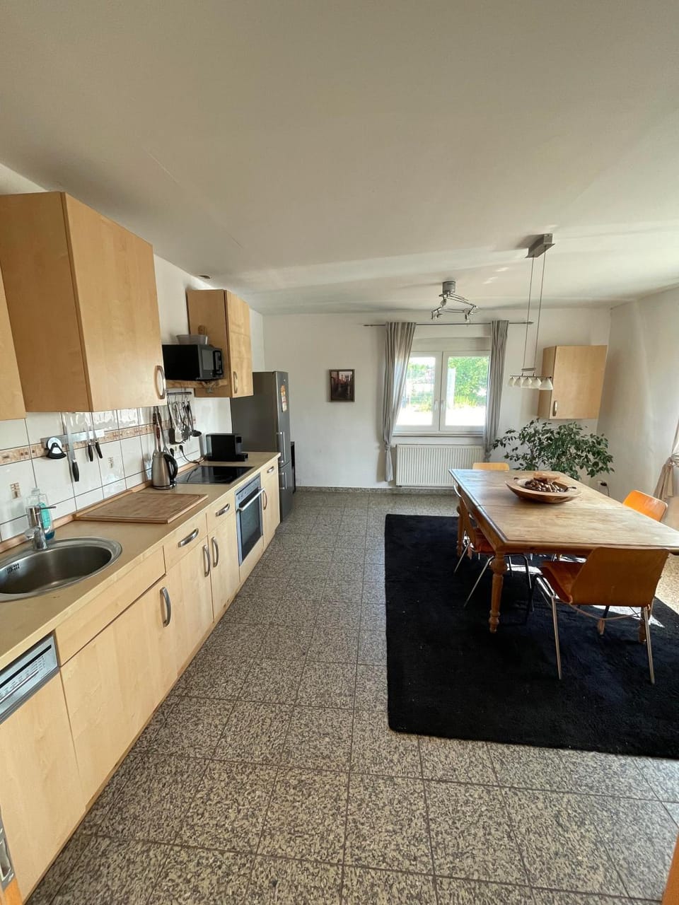 Kitchen or kitchenette, Dining area, stove, toaster