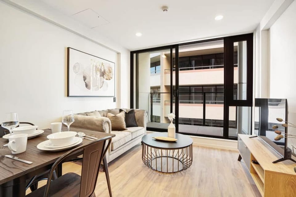 Stunning Architecturally Designed Studio in CBD - Pool Gym Sauna Apartment in Auckland