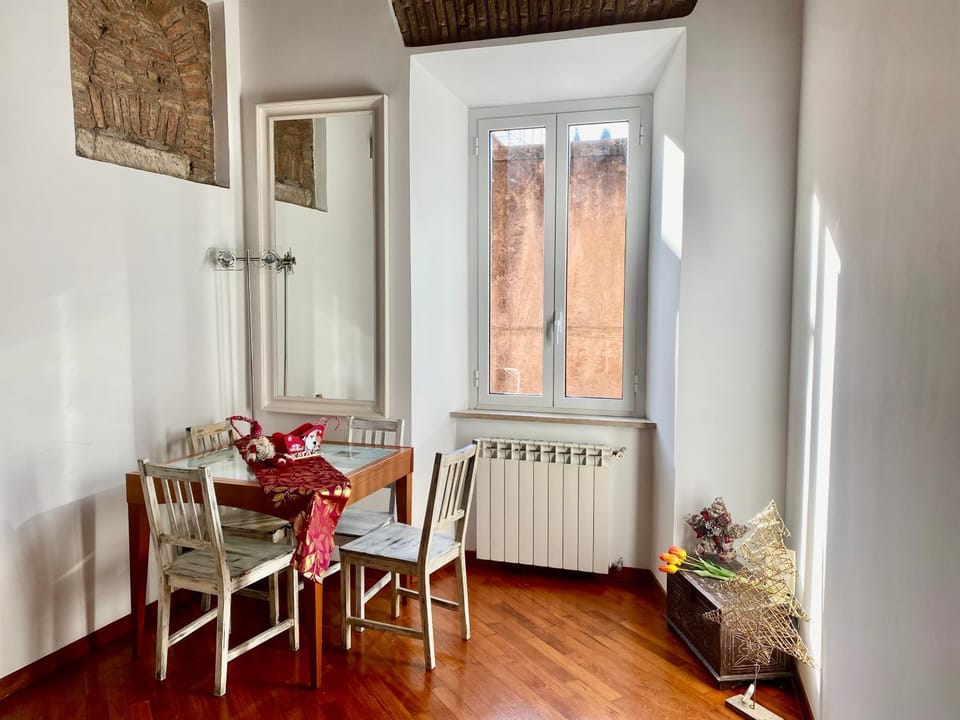 Scent Of Trastevere Apartment in Rome