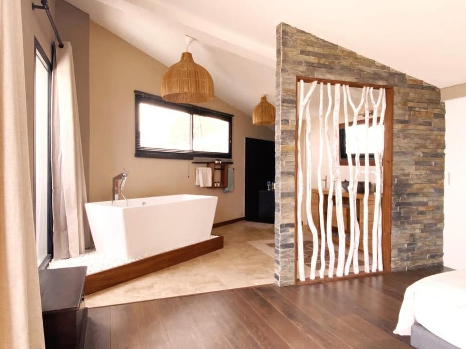 Bathroom, Bath