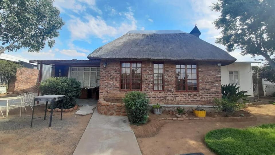 Alhoa 1 House in Eastern Cape