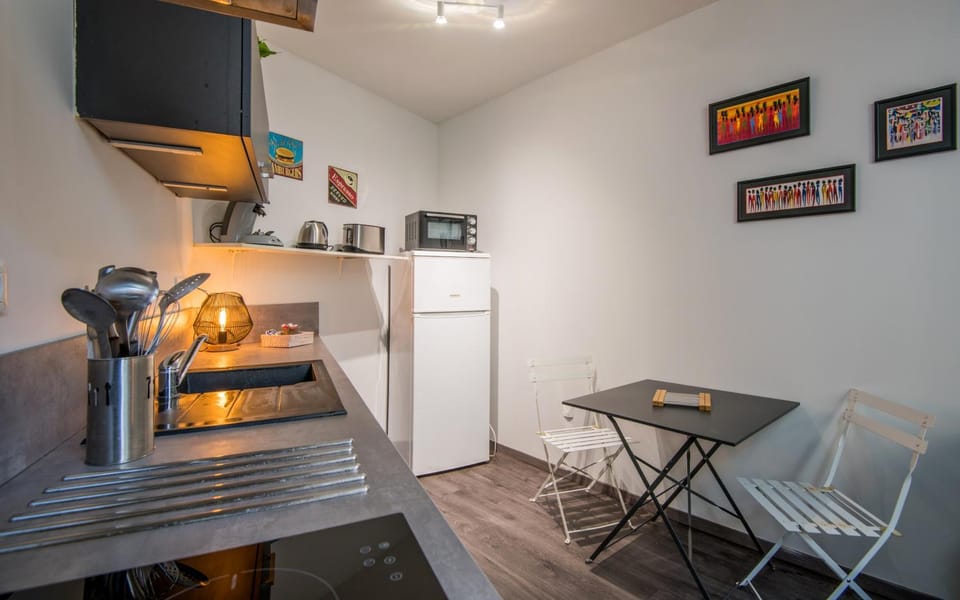 Coffee/tea facilities, microwave, toaster