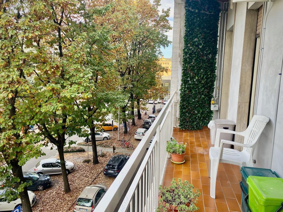 Property building, View (from property/room), Balcony/Terrace