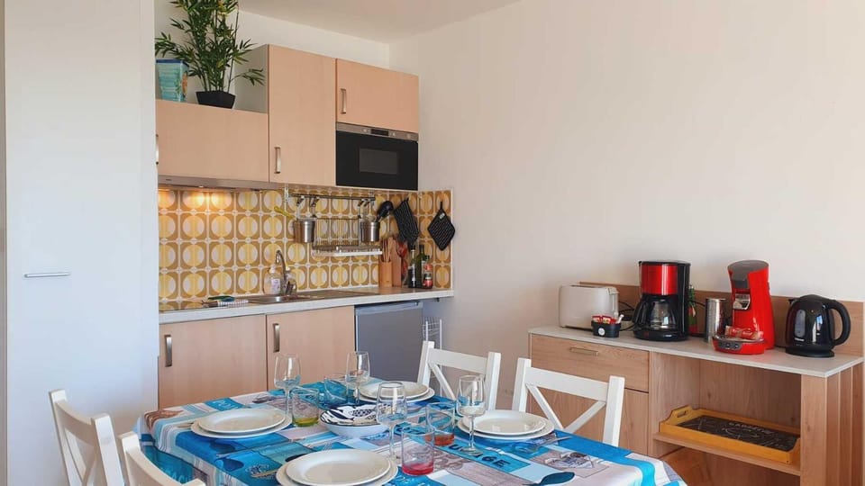 Coffee/tea facilities, Meals, toaster, kitchen