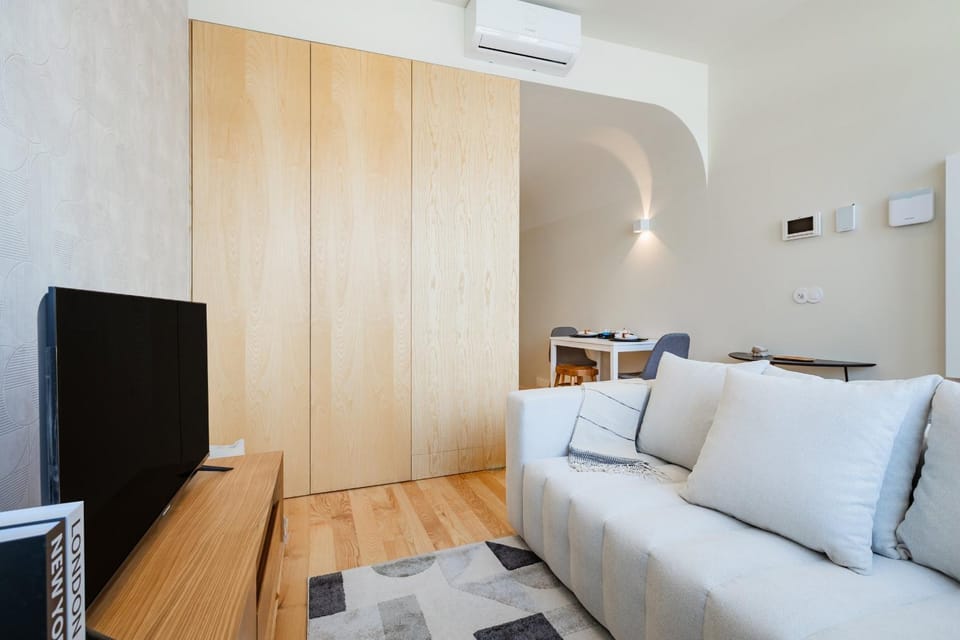 TV and multimedia, Living room, air conditioner
