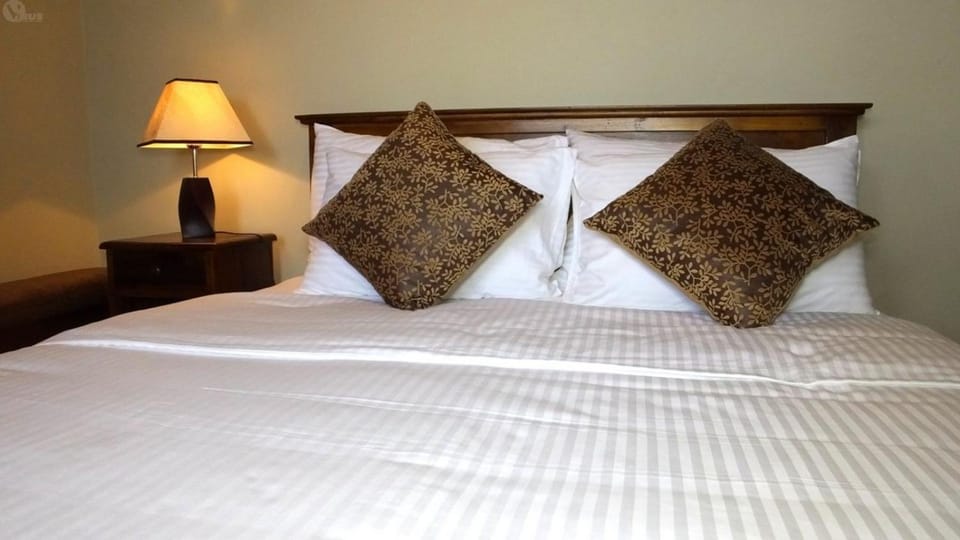Bed, Beach, Bedroom