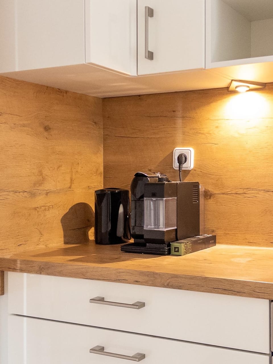 Coffee/tea facilities, Kitchen or kitchenette