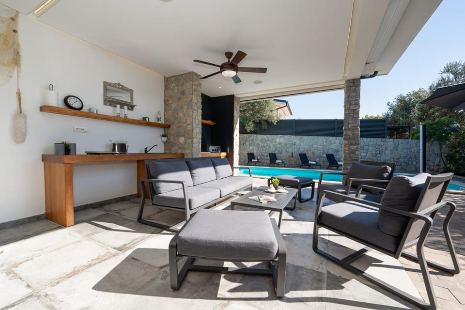 Balcony/Terrace, Balcony/Terrace