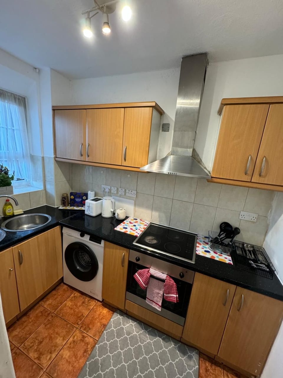 Entire Serviced Apartments Elephant and Castle sleep 8 Apartment in London Borough of Southwark