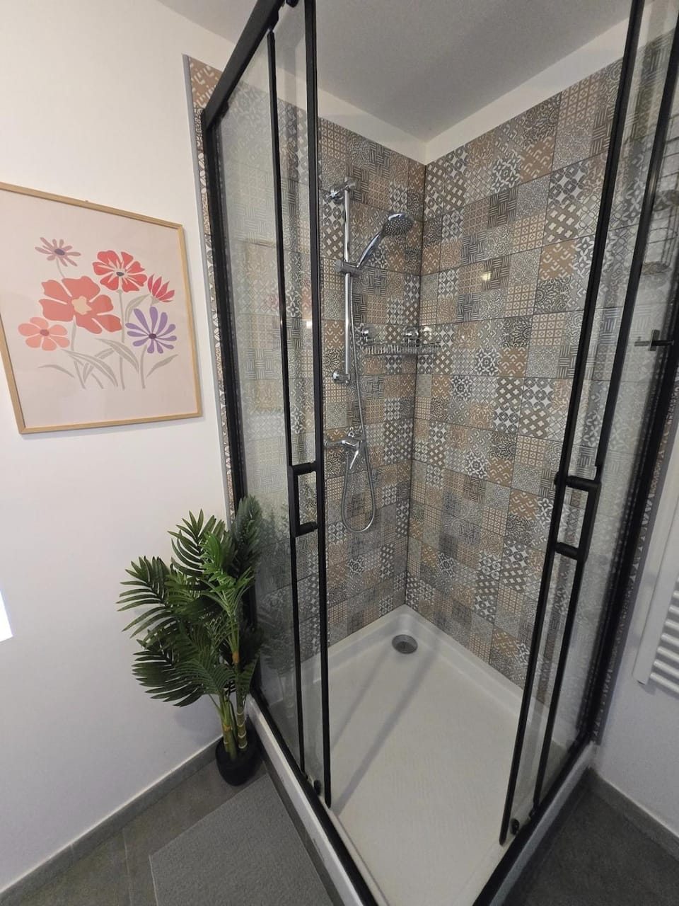 Cosy Studio Confort Apartment in Île-de-France