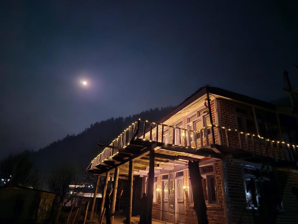 Shalom Guesthouse and Cafe Hotel in Himachal Pradesh