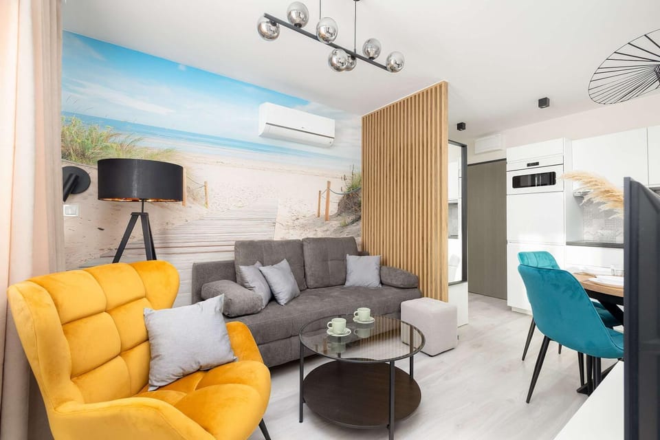 TV and multimedia, Kitchen or kitchenette, Living room, Seating area, Dining area, air conditioner