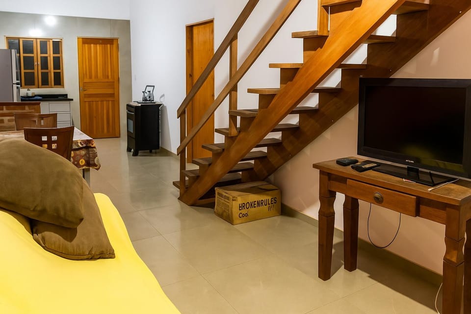 Communal lounge/ TV room, TV and multimedia, Living room, Seating area, Evening entertainment