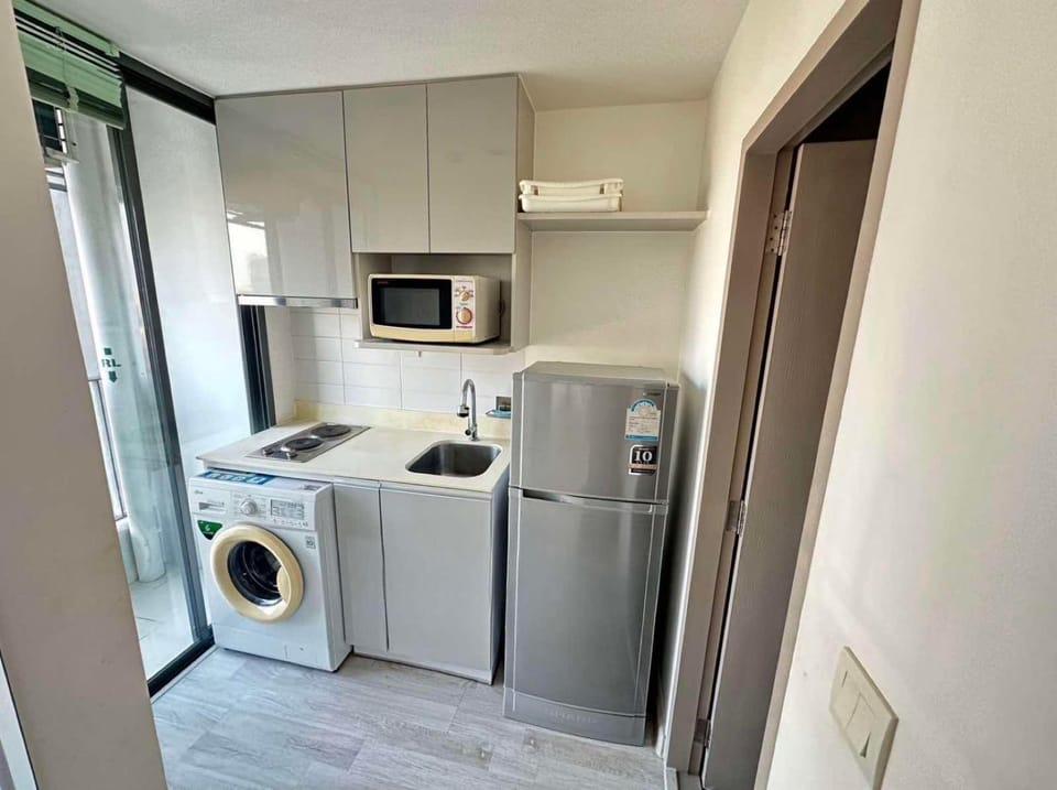 Ideo Mobi Condo Apartment hotel in Bangkok