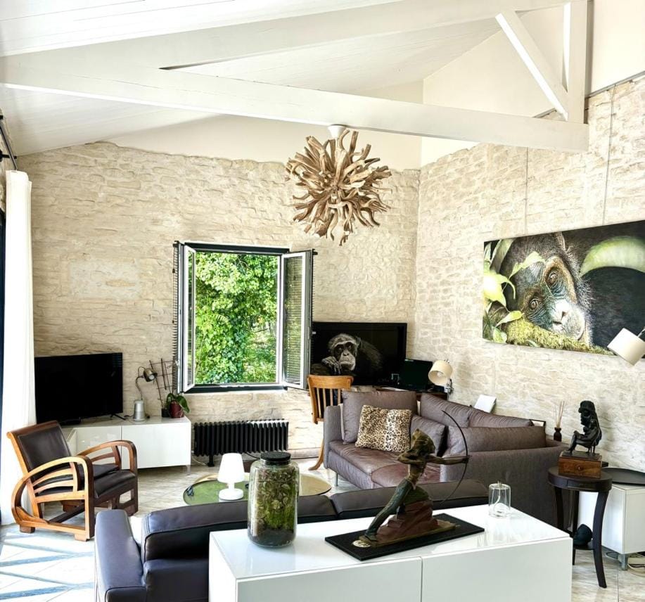 Maison au calme à l'orée d'un bois, proche plages House in Rivedoux-Plage