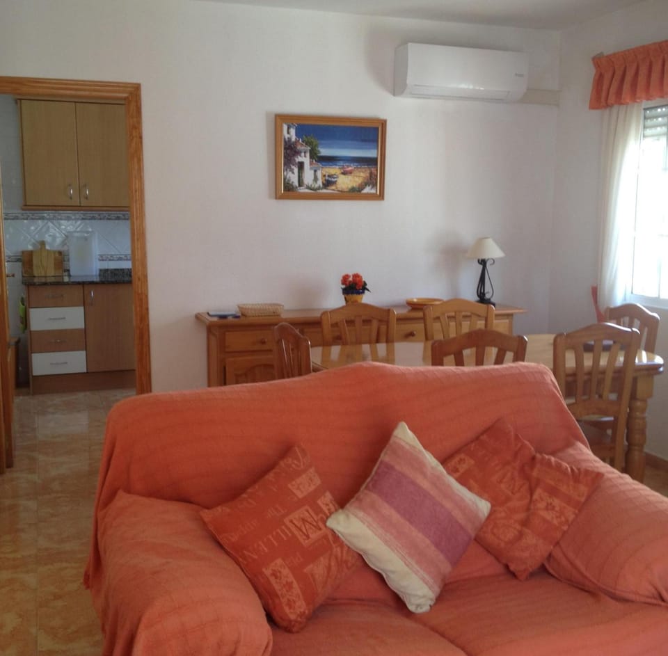 Living room, Dining area, air conditioner