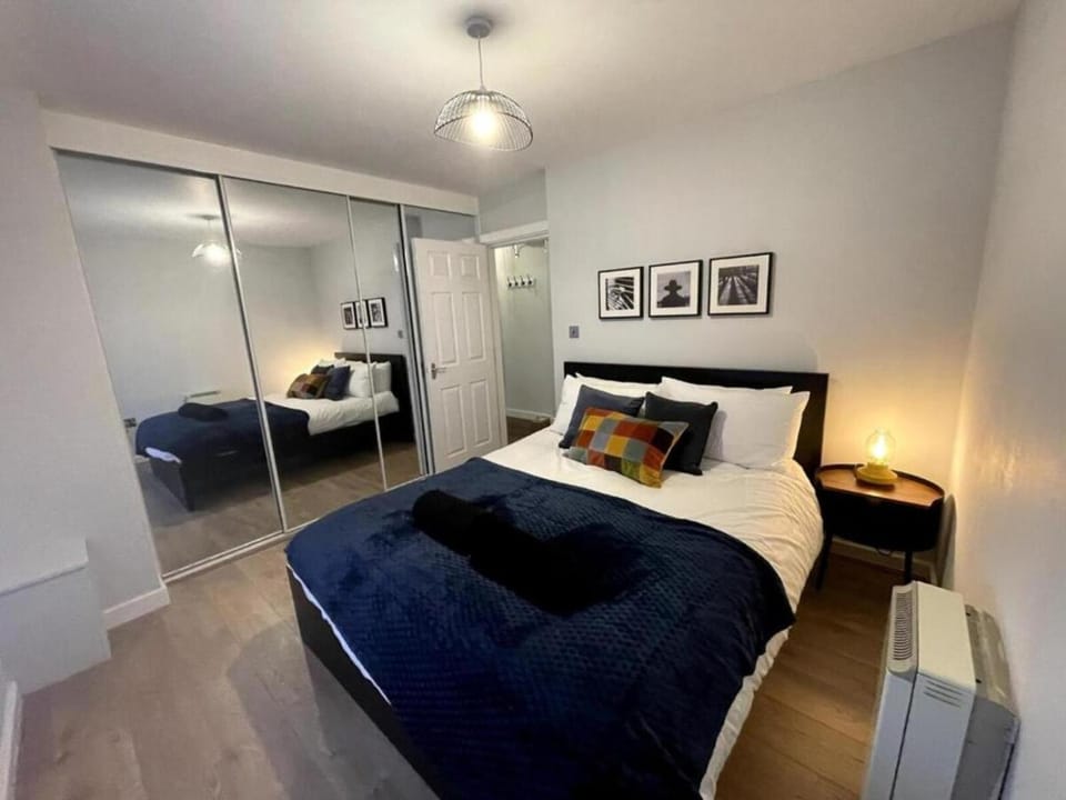 Bed, Decorative detail, Bedroom, heating, wardrobe
