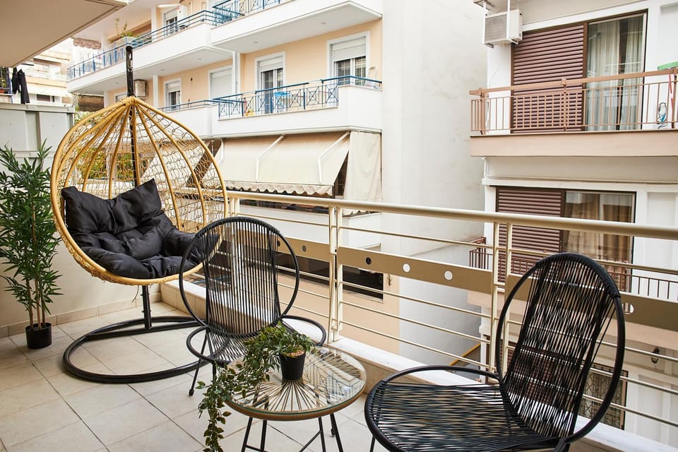 Property building, View (from property/room), Balcony/Terrace, Seating area