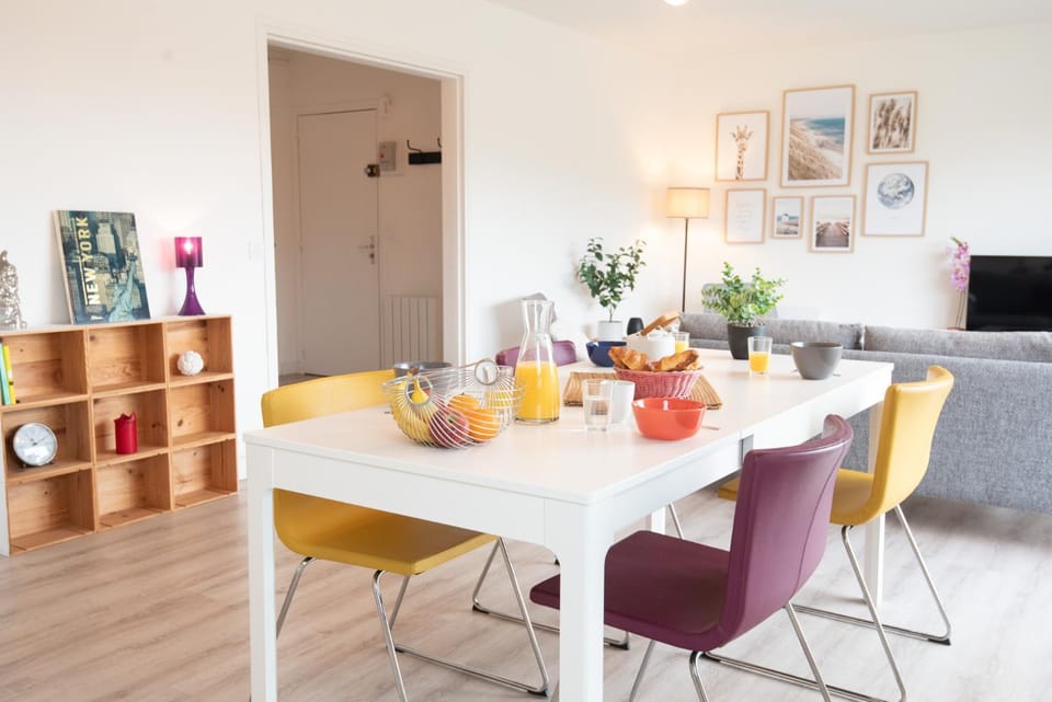 TV and multimedia, Dining area