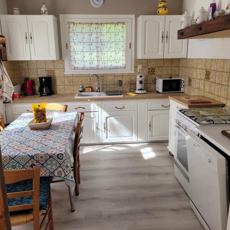 Magnifique Villa de 120m2 Jardin et vue splendide WIFI Apartment in Provence-Alpes-Côte d'Azur