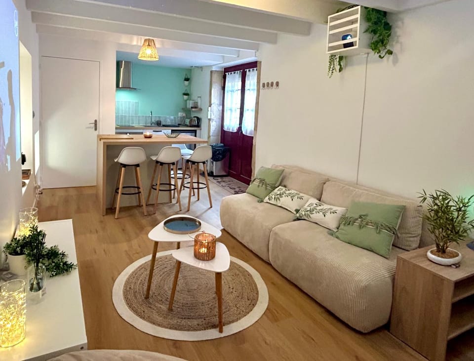 Communal lounge/ TV room, Living room, Dining area, kitchen