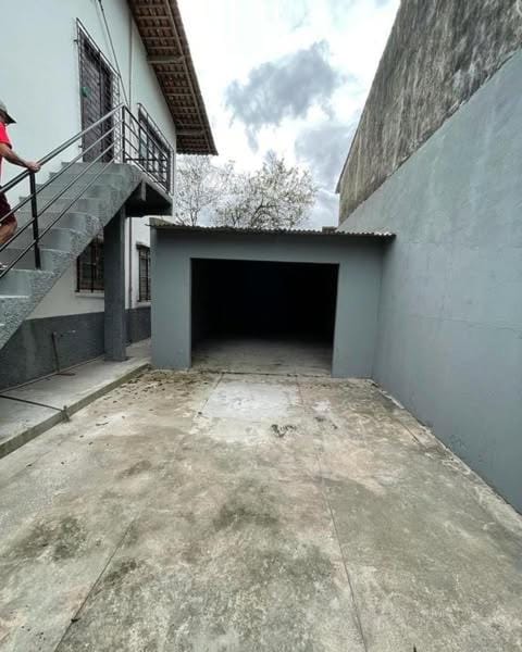 Property building, Day, Parking